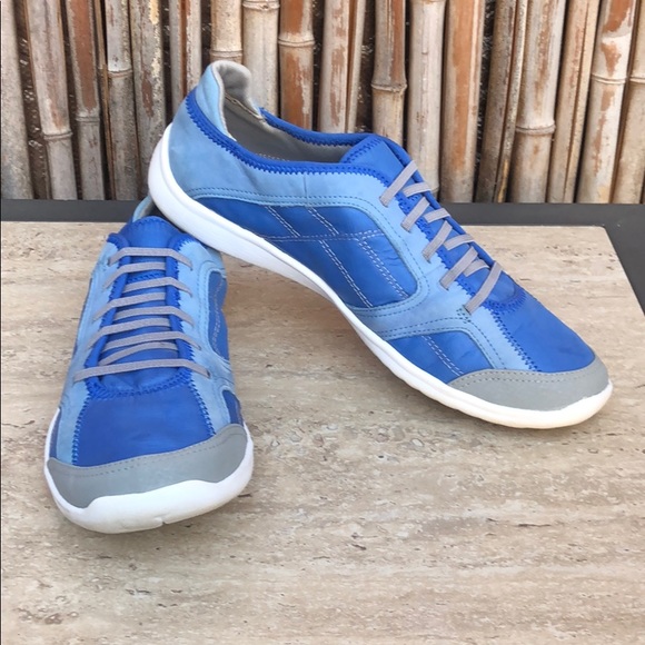 Clarks Shoes - CLARKS Blue & Gray Elastic Laces Lightweight Airy Comfy Walking Shoes Sz 9 EUC